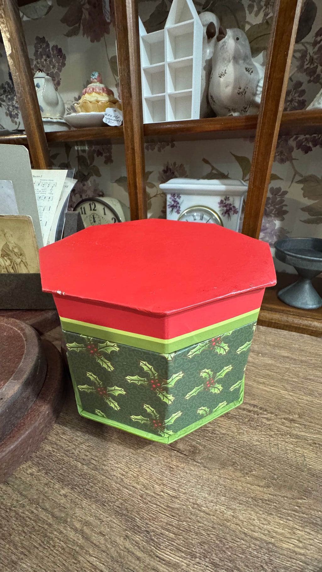 Set of 5 Christmas Holly Nesting Boxes with Lids