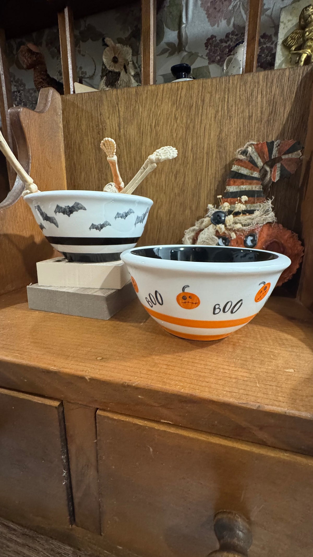 Potter’s Studio Halloween Ceramic Bowls – Set of 2