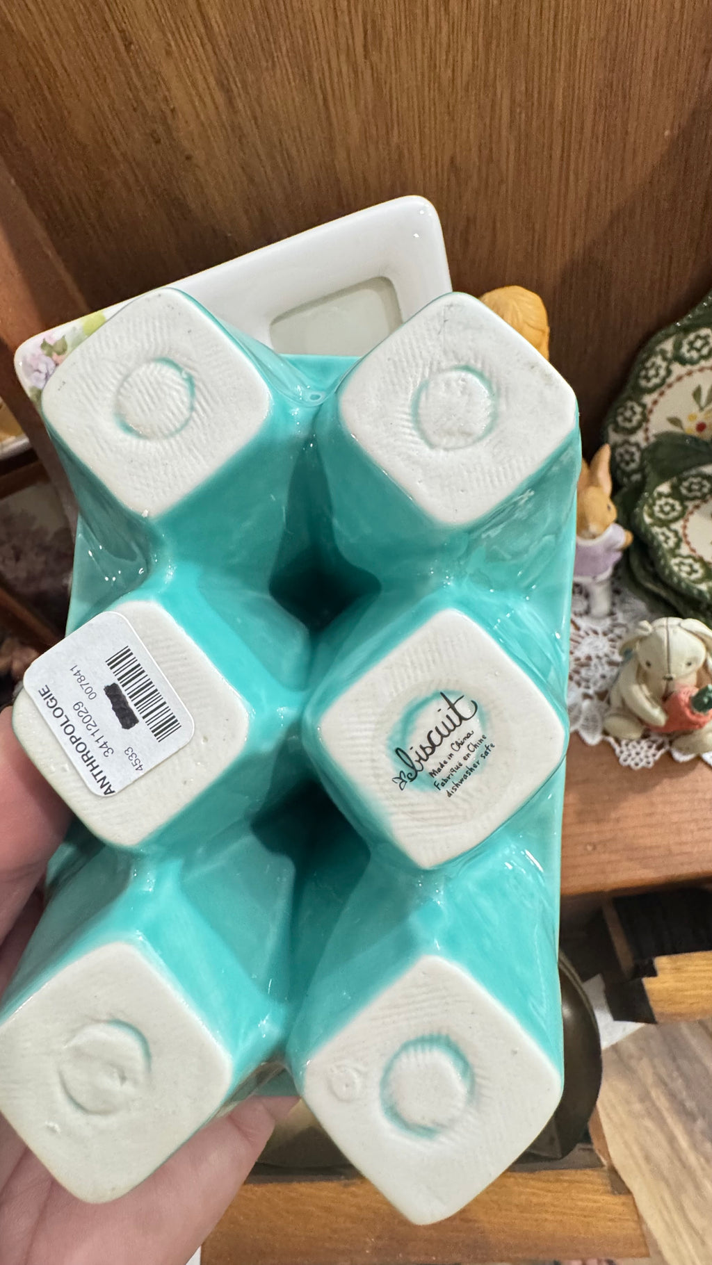 Anthropologie Biscuit Turquoise Ceramic Egg Holder – Holds 6 Eggs