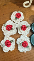 Vintage Sewing Notions Lot – Crochet Flowers & Assorted Buttons
