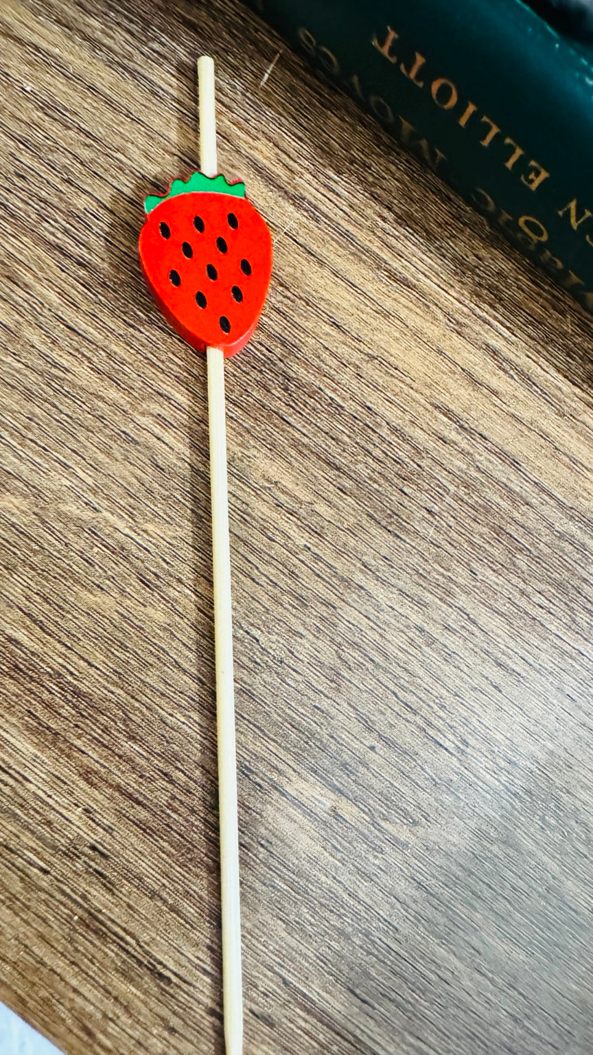 Strawberry Cup with 40 Strawberry Picks – Retro Kitchen Decor