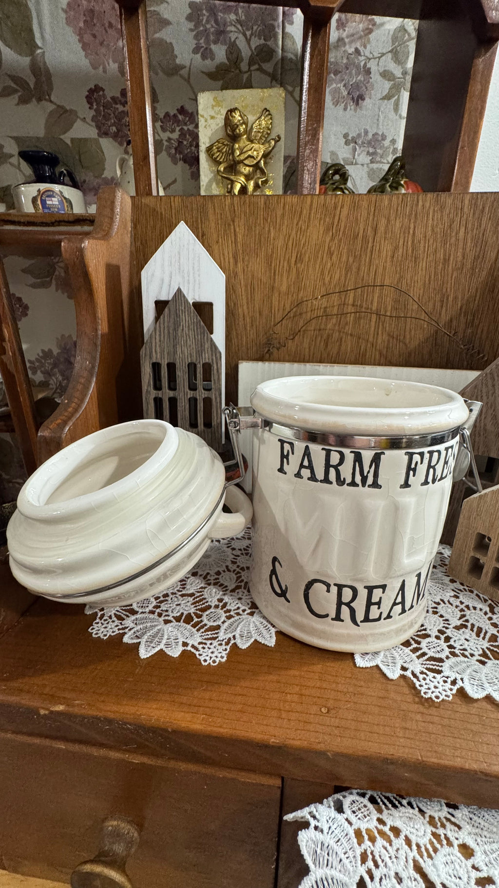 Boston Warehouse Double-Sided Rooster Canister – Farmhouse Décor –