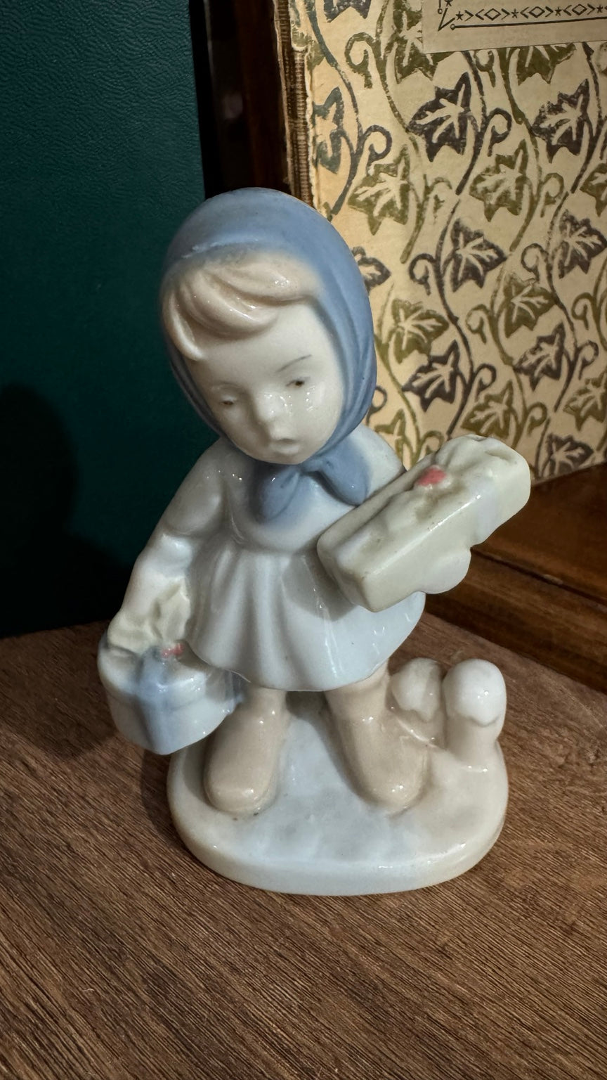 Mirmasu Porcelain Girl Figurine – Blue & White