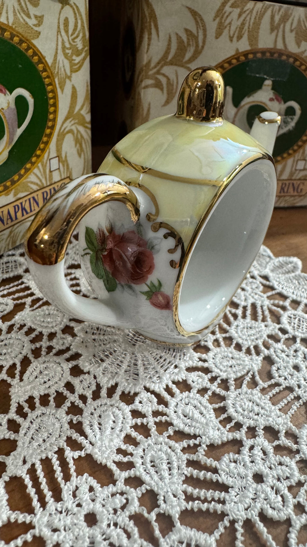 Set of 5 Cracker Barrel Porcelain Teapot Napkin Rings – Pastel Floral & Gold Trim – Boxed