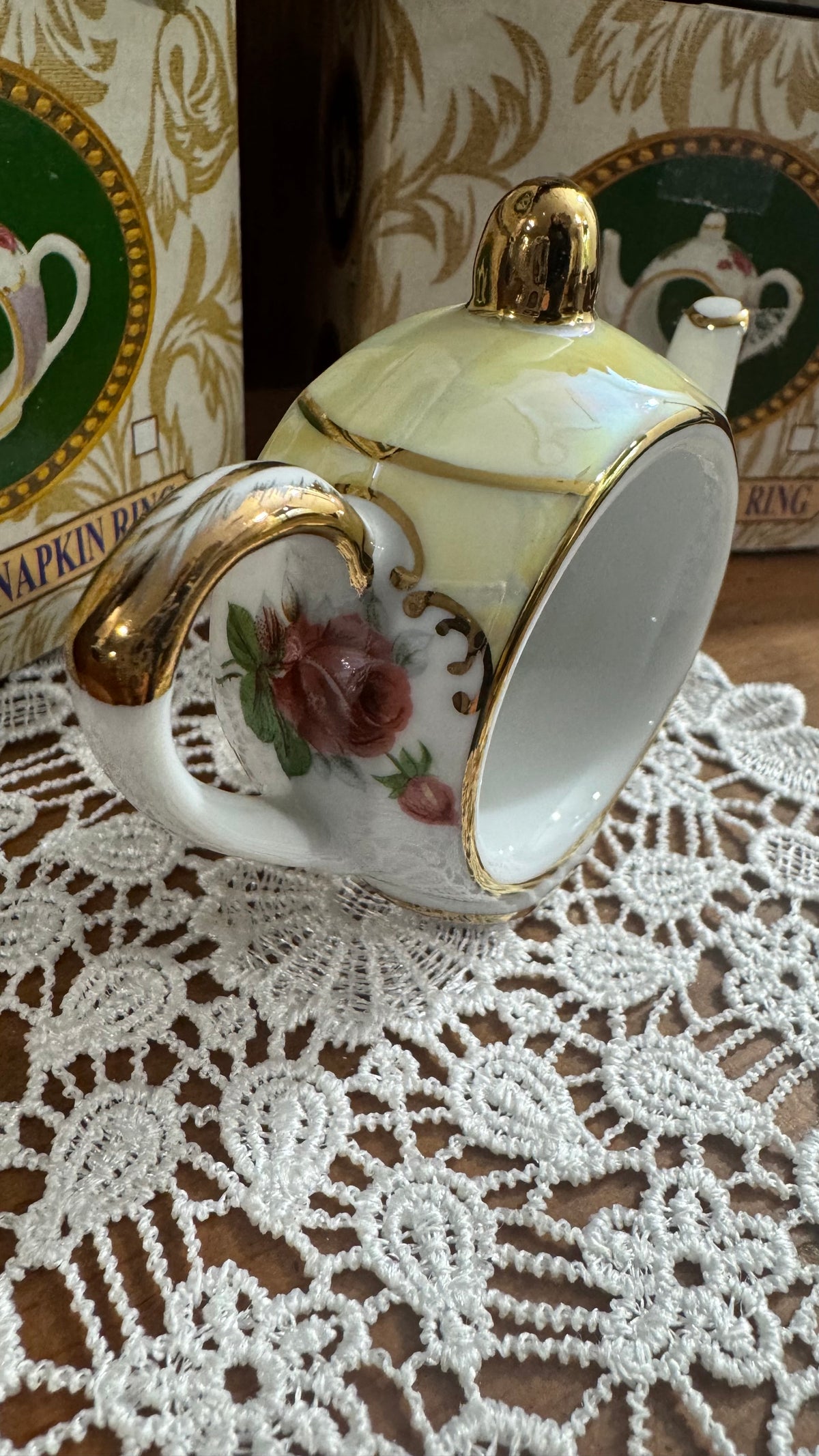 Set of 5 Cracker Barrel Porcelain Teapot Napkin Rings – Pastel Floral & Gold Trim – Boxed