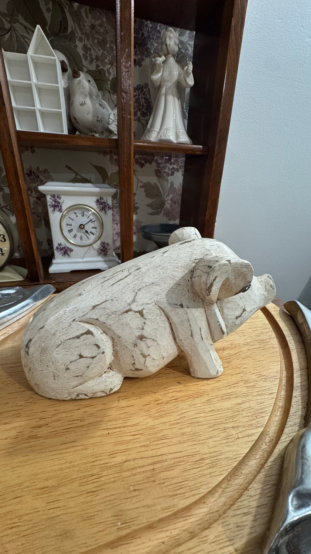Distressed White Wood Pig Figurine – Rustic Farmhouse Décor –