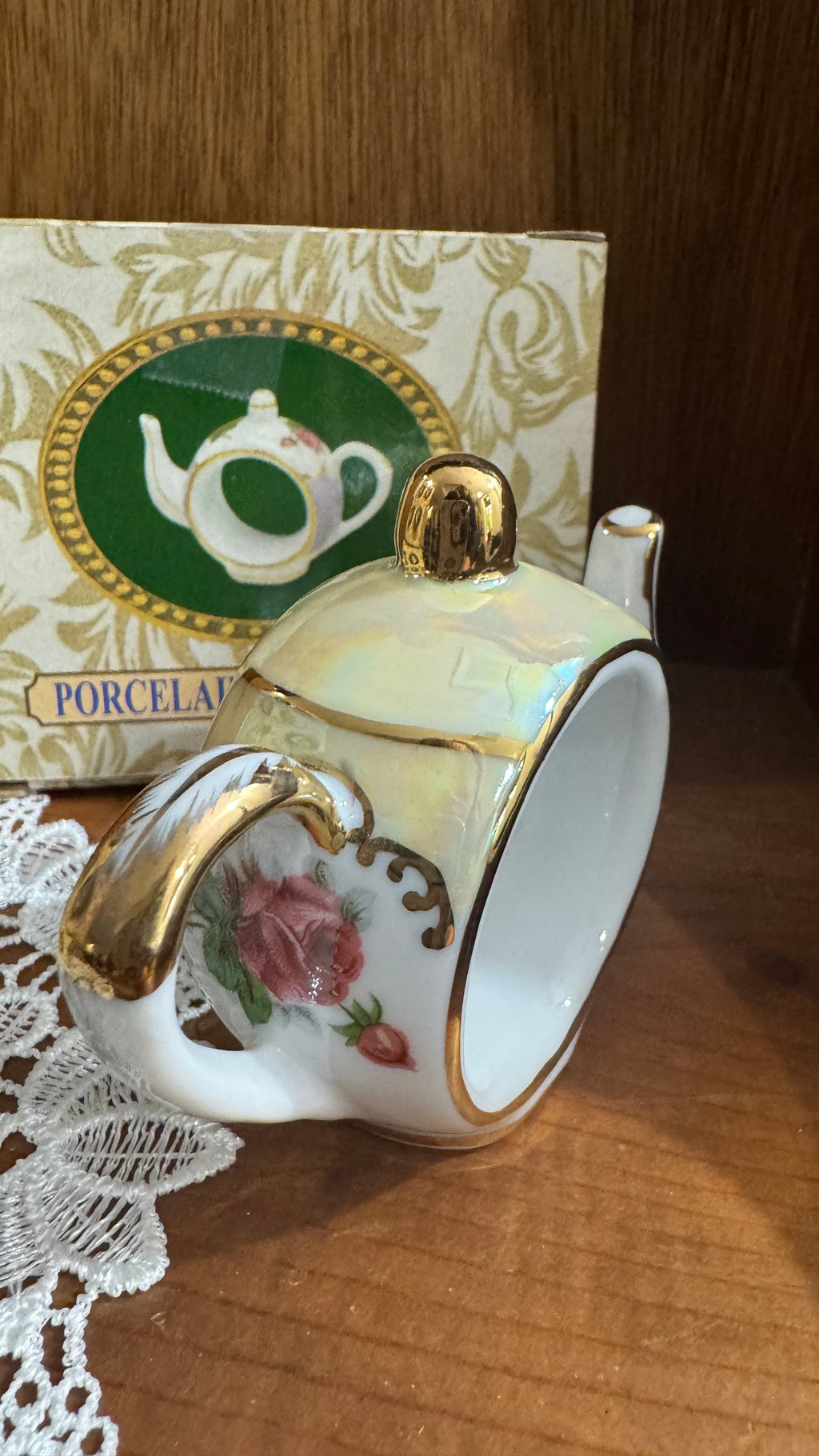 Set of 5 Cracker Barrel Porcelain Teapot Napkin Rings – Pastel Floral & Gold Trim – Boxed