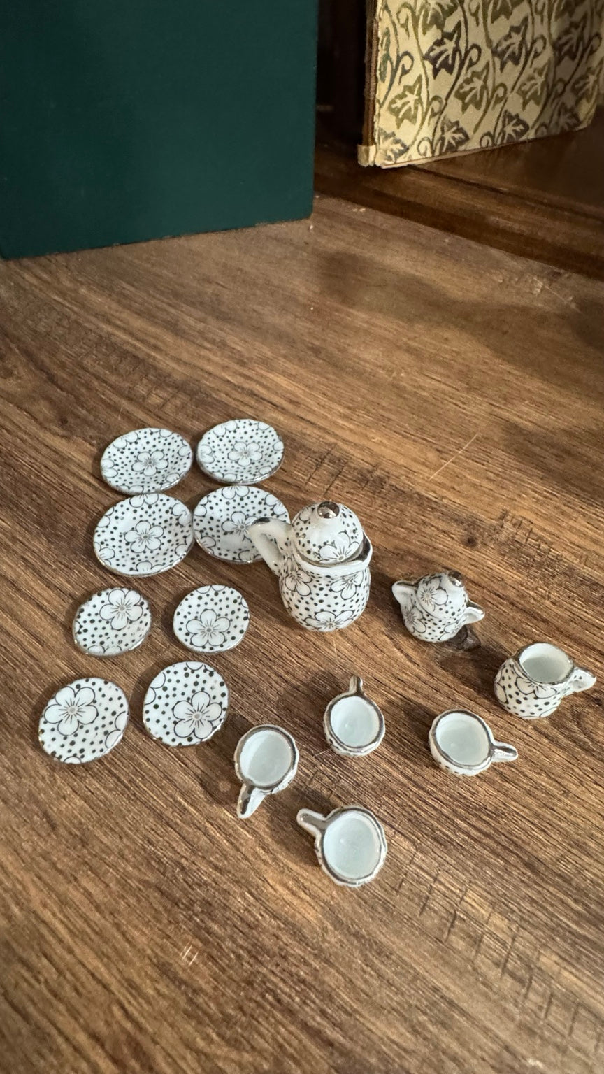 Vintage Miniature Porcelain Tea Set – 15 Piece Floral Dollhouse Set