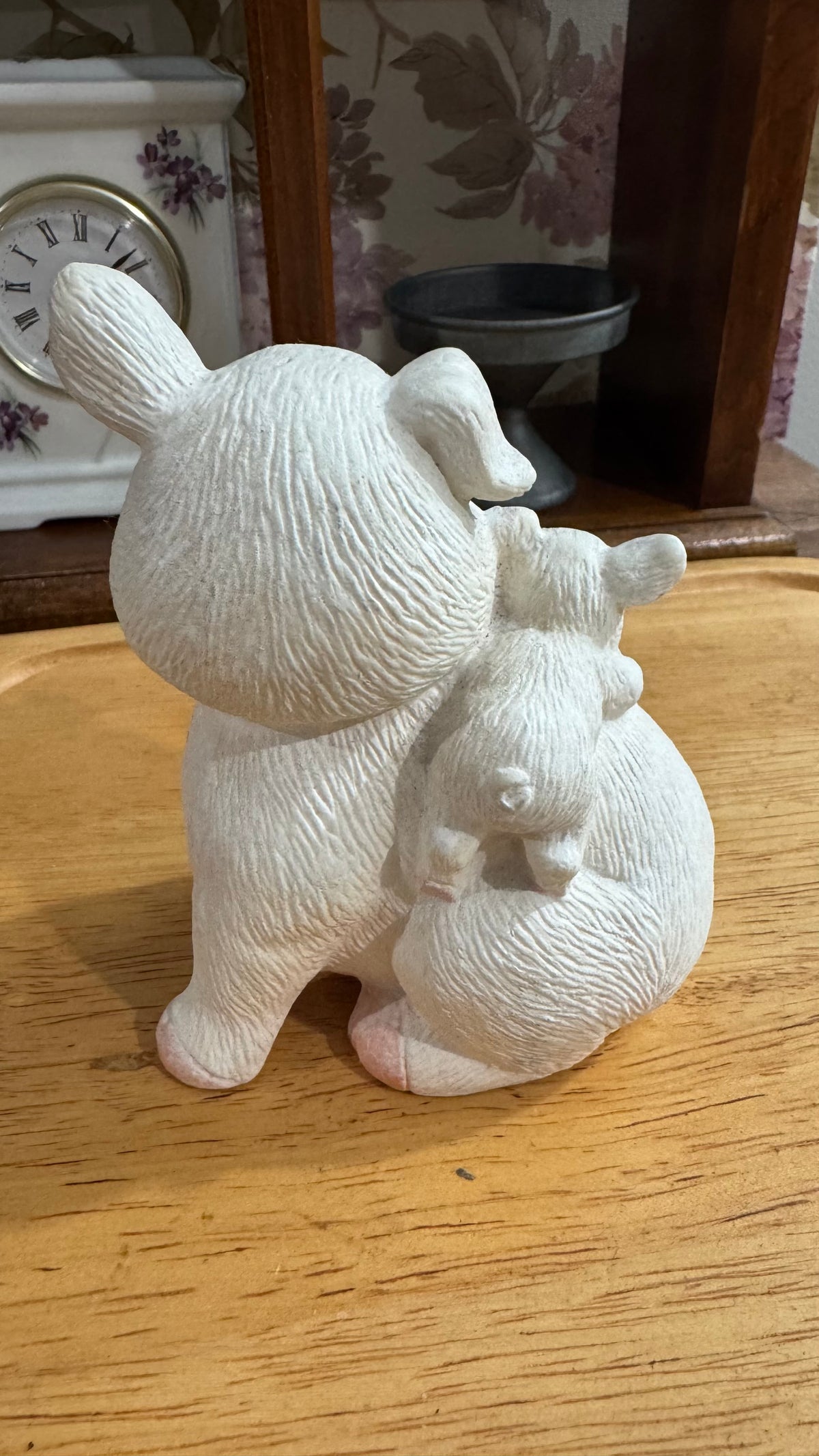 Ceramic Mama Pig & Piglet Figurine – White & Pink Country Décor –