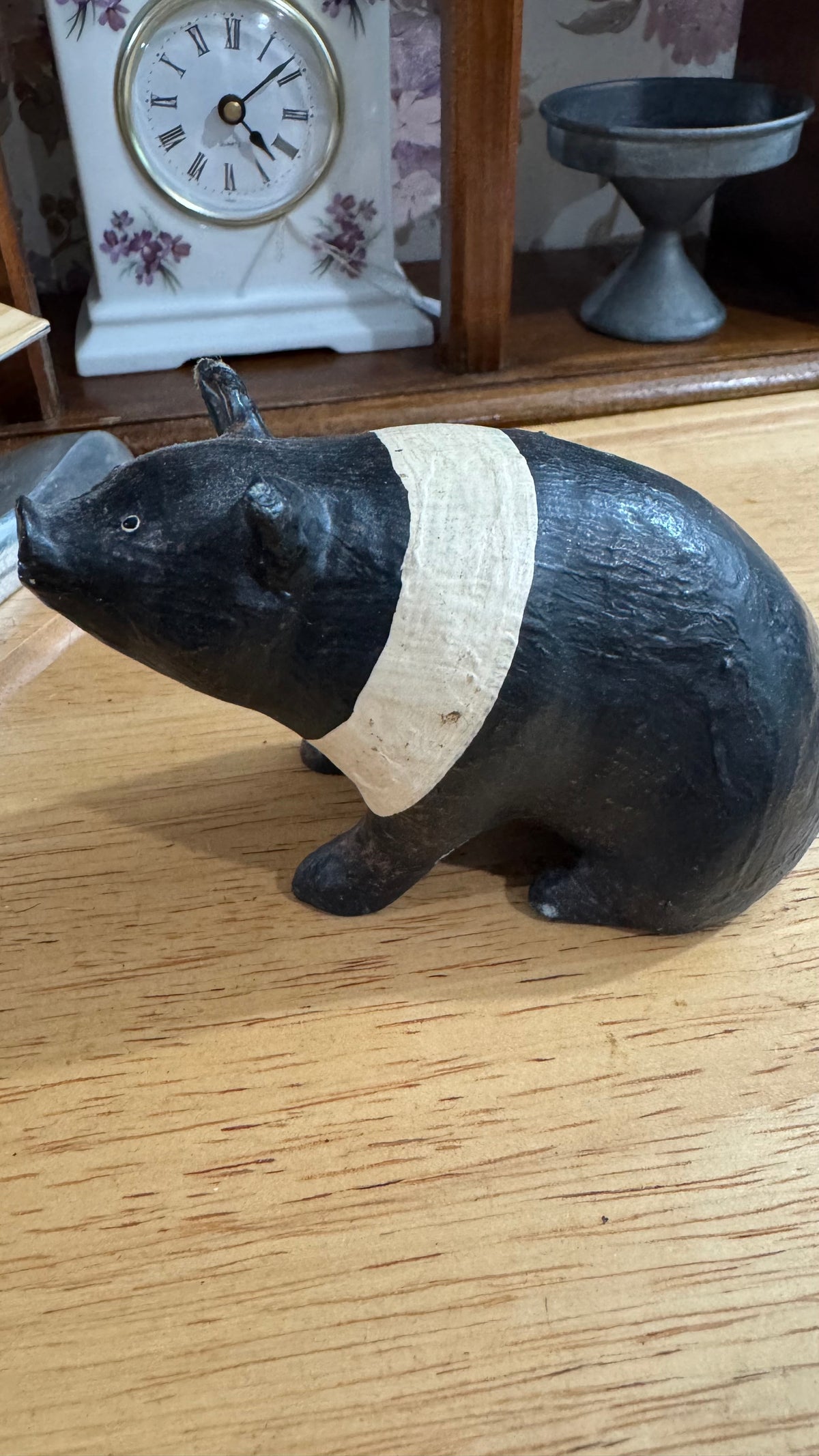 Black & Cream Sitting Pig Figurine – Primitive Farmhouse Décor –