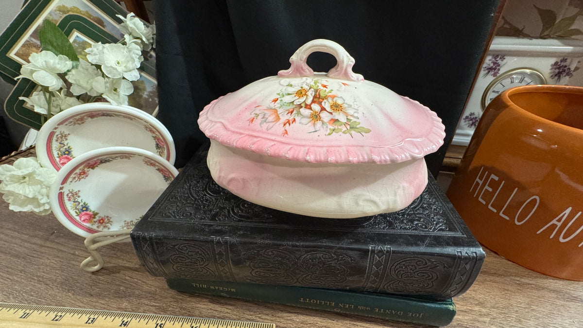 Vintage Pink Floral Covered Ceramic Trinket Dish – Cottage Decor