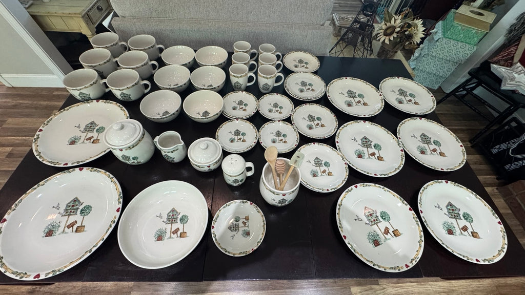 45 Pc Thomson Pottery Birdhouse Country Cottage Dinnerware Set