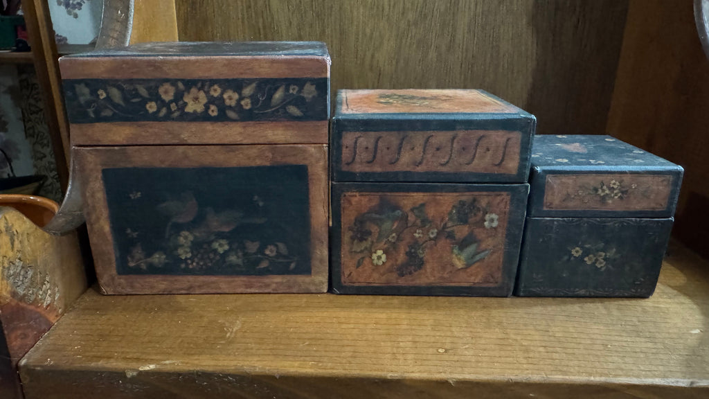 Bob’s Boxes Primitives “Very Fine Grapevine” Decorative Storage Boxes – Set of 3
