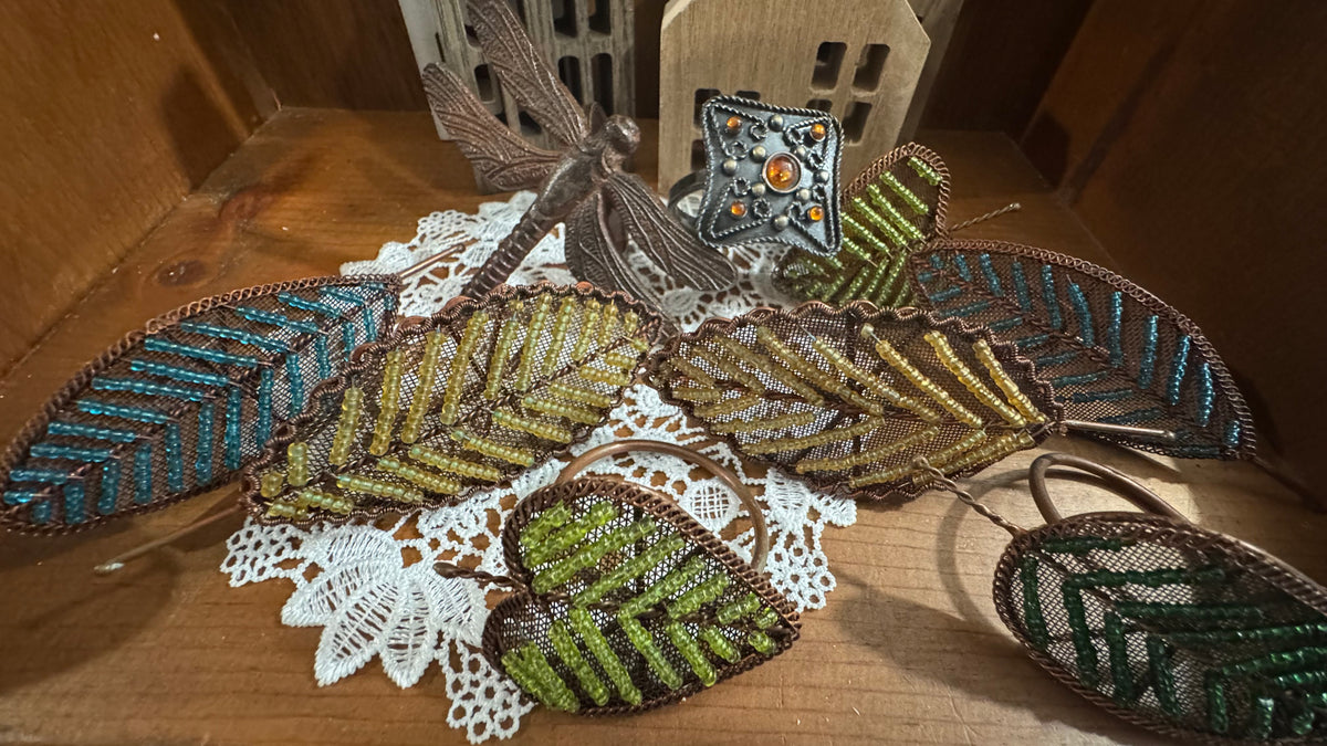 9 Assorted Decorative Napkin Rings – Beaded Leaves, Dragonfly & Jeweled Accent