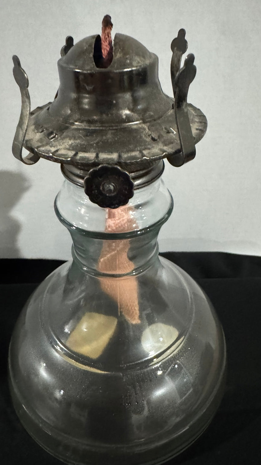 Vintage Lamplight Farms 24 oz Oil Lamp with Original Burner