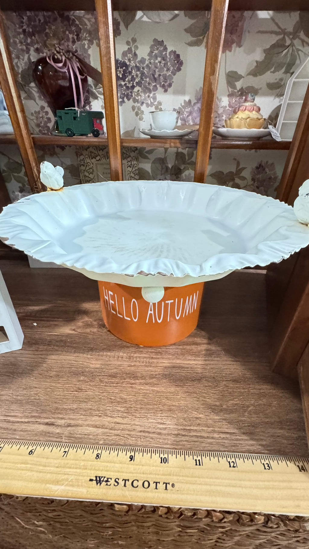 White Metal Tabletop Bird Feeder with Two Birds – Garden Decor