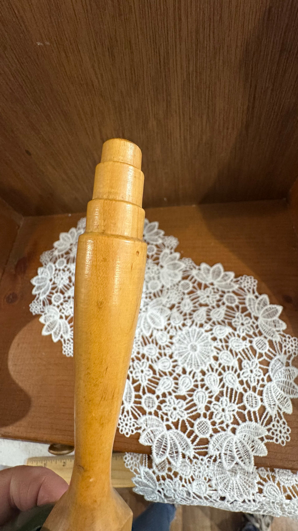 Vintage Silent Butler Crumb Catcher – Gold & Green with Wooden Handle