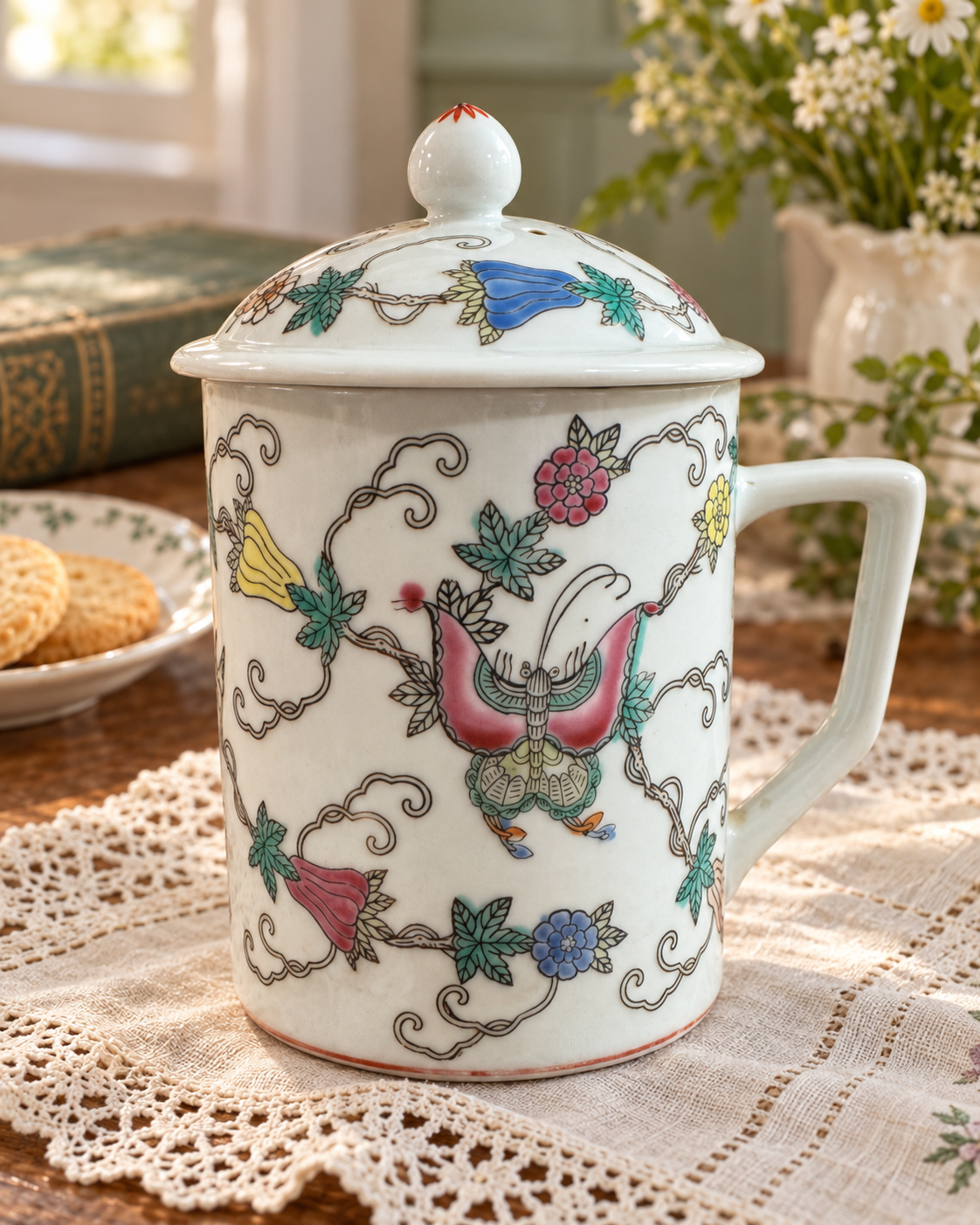 Chinese Porcelain Lidded Tea Mug – Colorful Butterfly & Floral Design