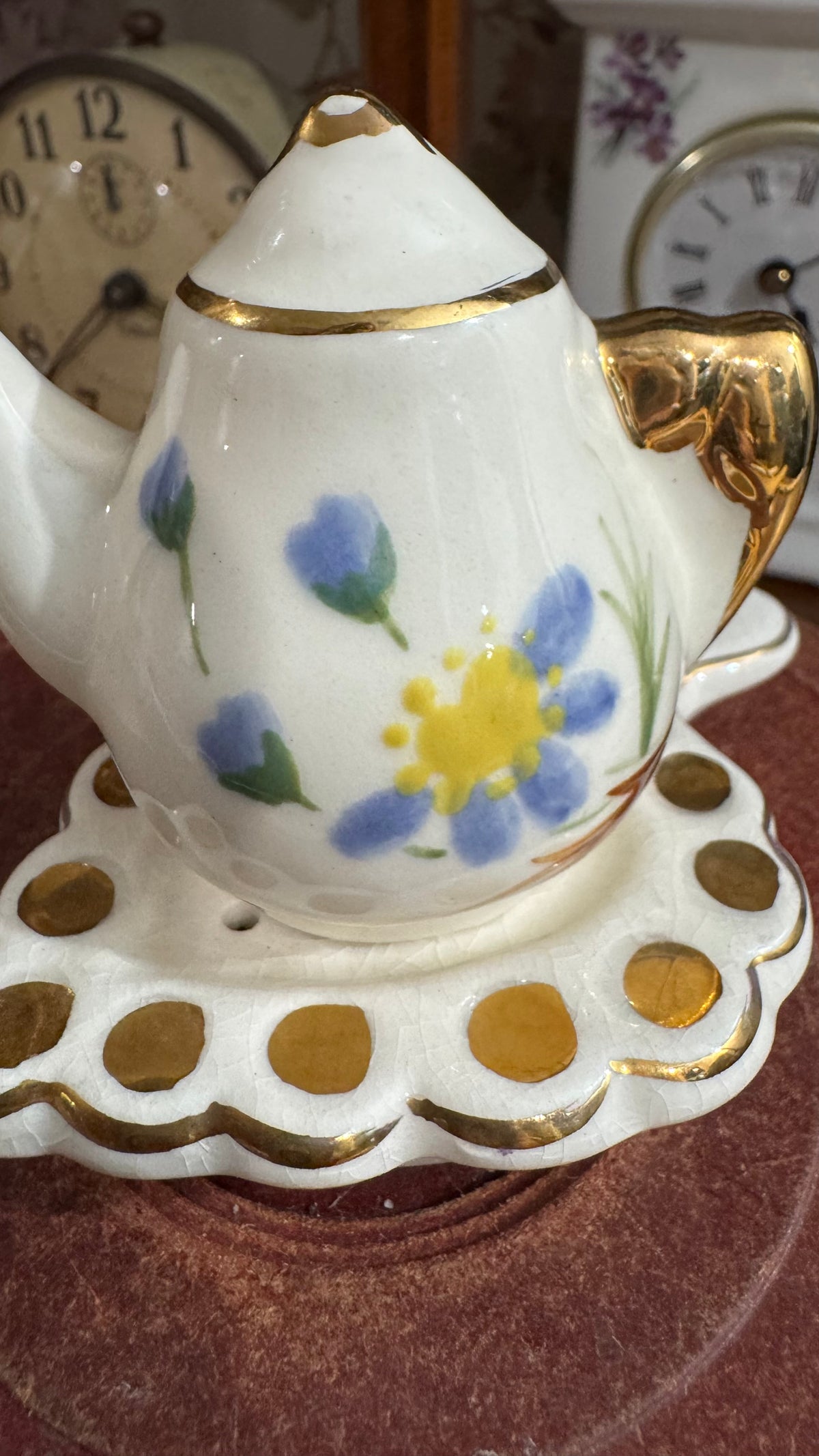 Vintage Poinsettia Studios Teapot & Leaf Salt Pepper Shaker Set Blue Floral Gold