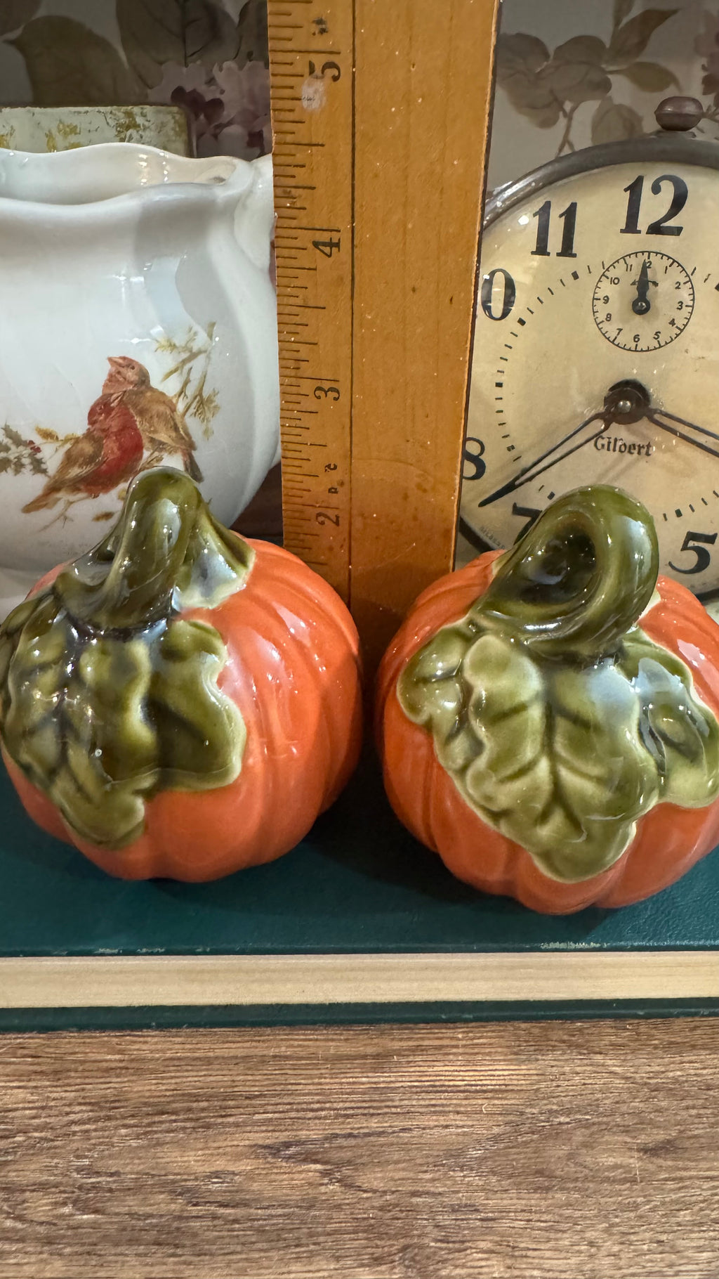 Ceramic Pumpkin Salt & Pepper Shakers – Fall Harvest Décor