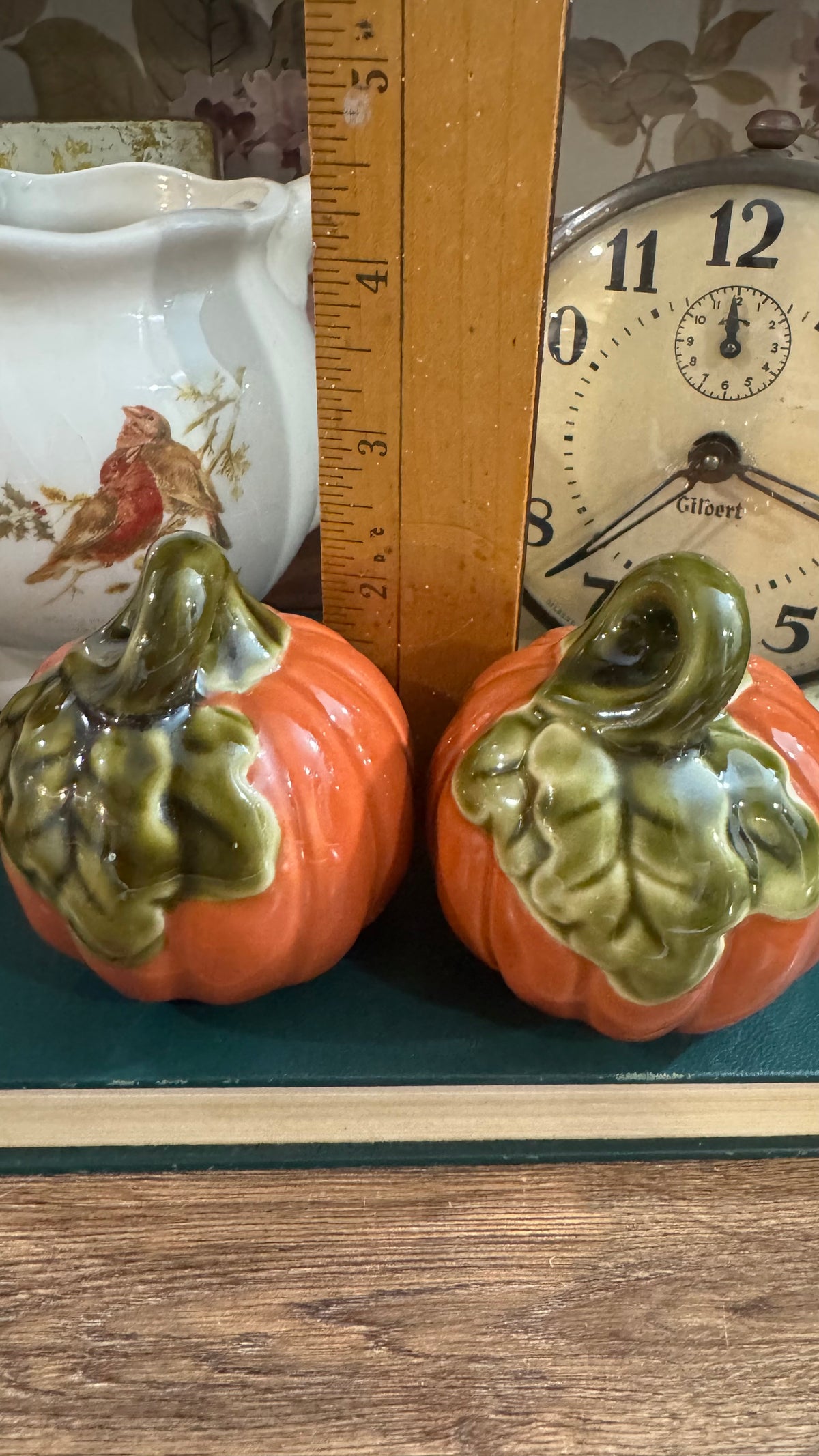 Ceramic Pumpkin Salt & Pepper Shakers – Fall Harvest Décor