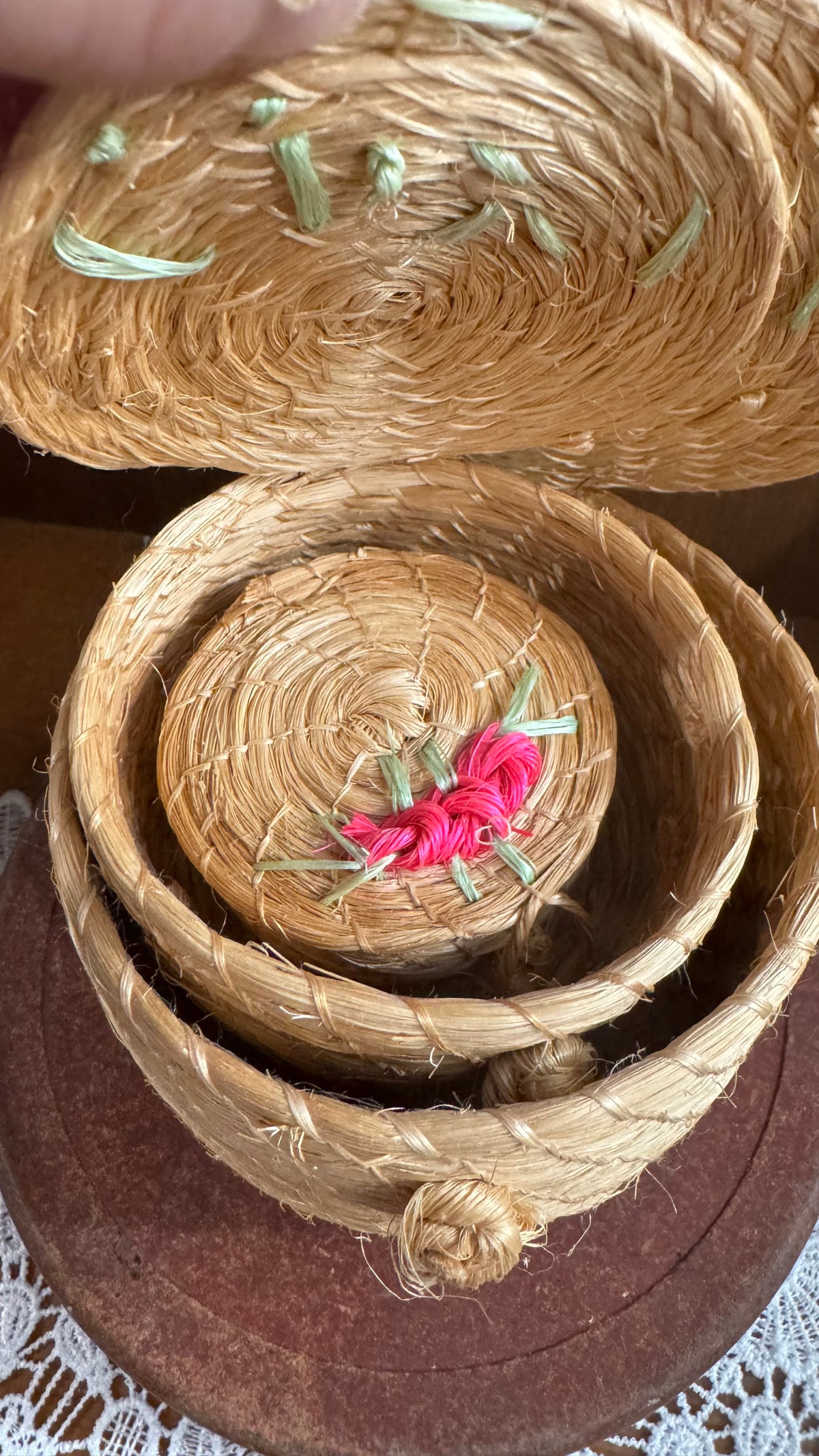 Mini Floral Woven Nesting Baskets with Lids – Set of 3