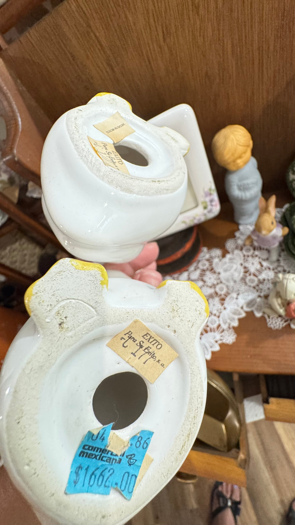 Pair of White & Yellow Ceramic Duck Figurines – Farmhouse Decor
