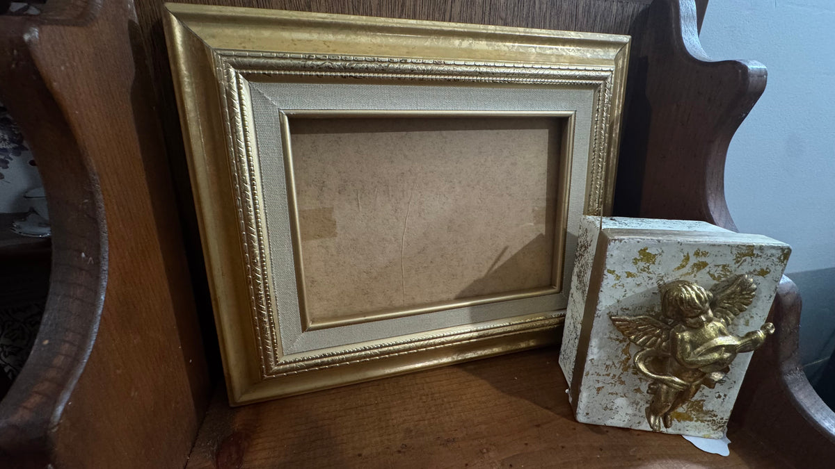 Olan Mills Ornate Gold Picture Frame – 5×7